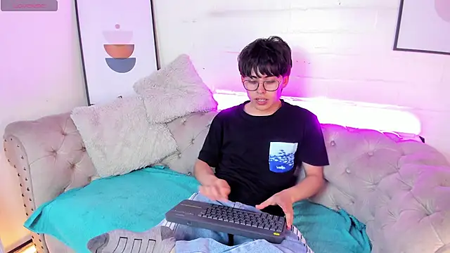 PepperTwink online show from 02-17-25, 01:42