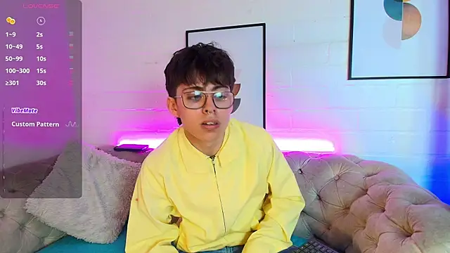 PepperTwink online show from 03-09-25, 02:21