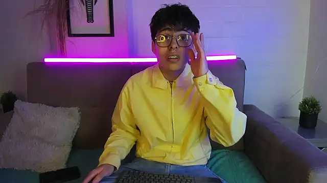 PepperTwink online show from 03-10-25, 12:59