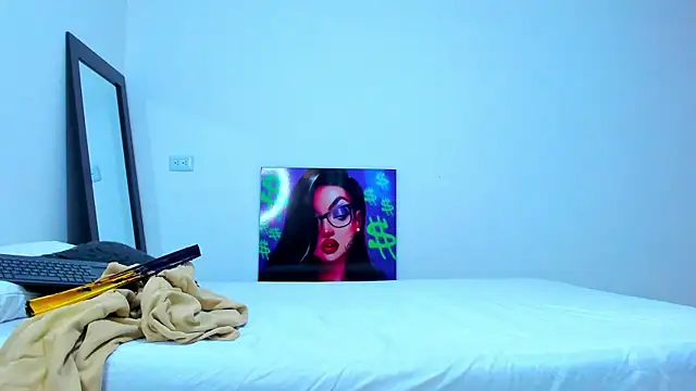 andrea cherryy online show from 09-19-25, 02:07