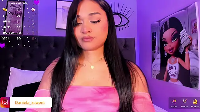 Snapshot of Danielaangelina chatting on 03-07-25, 08:34 Danielaangelina online show from 03-07-25, 08:34