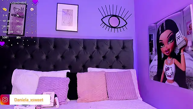 Snapshot of Danielaangelina chatting on 03-08-25, 05:28 Danielaangelina online show from 03-08-25, 05:28