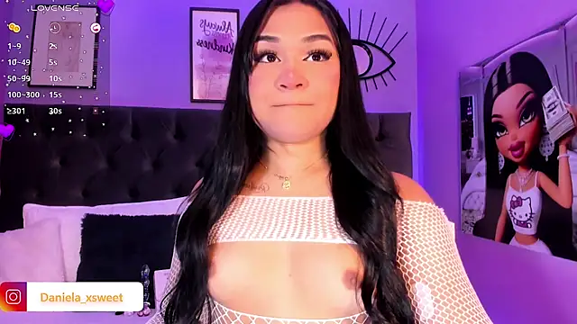 Snapshot of Danielaangelina chatting on 03-22-25, 06:11 Danielaangelina online show from 03-22-25, 06:11