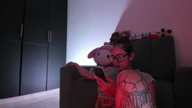 ggor4w33 online show from 03-15-26, 11:44