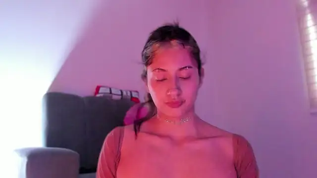 ggor4w33 online show from 03-17-26, 08:45