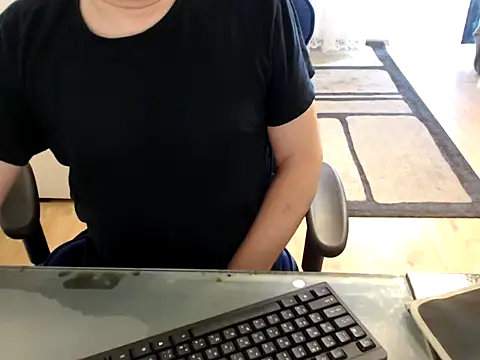 Snapshot of ruplumber chatting on 02-19-25, 07:17 ruplumber online show from 02-19-25, 07:17