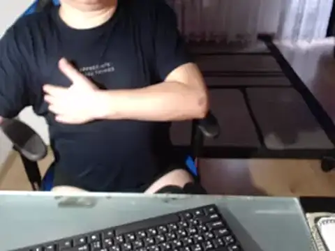 Snapshot of ruplumber chatting on 02-26-25, 06:47 ruplumber online show from 02-26-25, 06:47