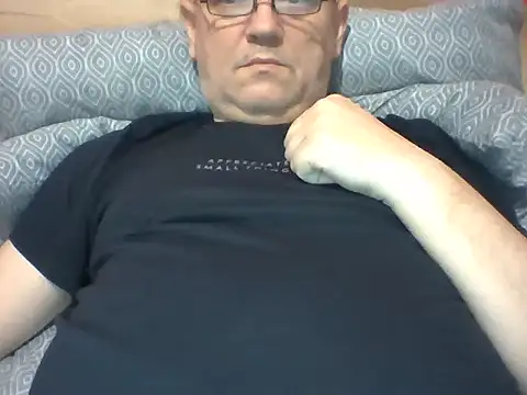 Snapshot of ruplumber chatting on 03-02-25, 12:20 ruplumber online show from 03-02-25, 12:20