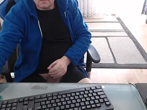 Snapshot of ruplumber chatting on 03-20-25, 09:15 ruplumber online show from 03-20-25, 09:15