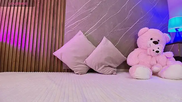 ariana jhonson1 online show from 01-08-26, 12:29