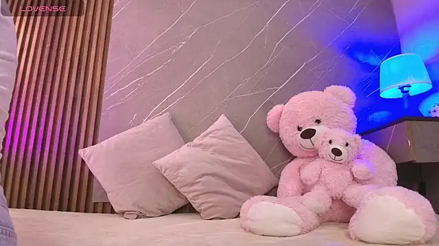 ariana jhonson1 online show from 02-24-26, 12:14