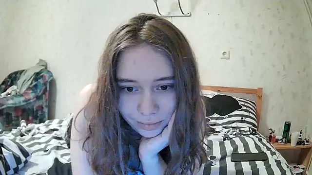 girliemilk online show from 03-11-25, 02:18