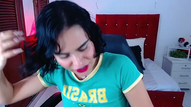 Snapshot of veronica_luar chatting on 11-06-25, 06:03 veronica luar online show from 11-06-25, 06:03