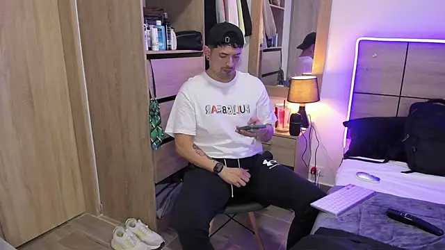 Snapshot of ILoveNYStyle chatting on 03-11-25, 10:31 ILoveNYStyle online show from 03-11-25, 10:31