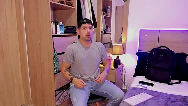 Snapshot of ILoveNYStyle chatting on 03-12-25, 09:03 ILoveNYStyle online show from 03-12-25, 09:03