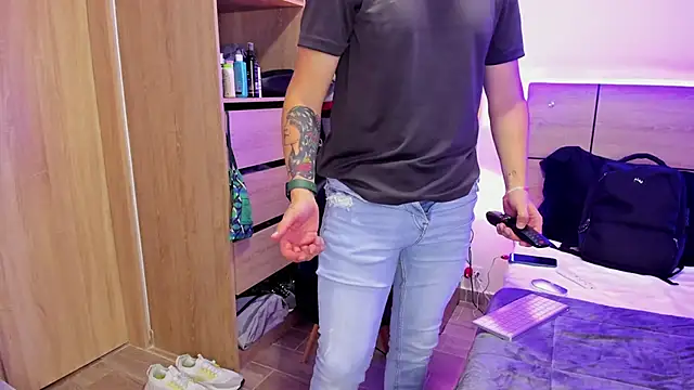 Snapshot of ILoveNYStyle chatting on 03-13-25, 09:37 ILoveNYStyle online show from 03-13-25, 09:37