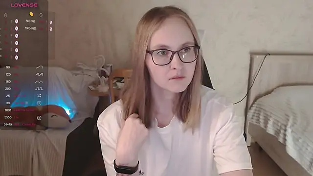 Agatha Mott online show from 09-15-25, 05:07