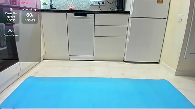 Snapshot of Katya_yoga chatting on 09-24-25, 03:32 Katya yoga online show from 09-24-25, 03:32