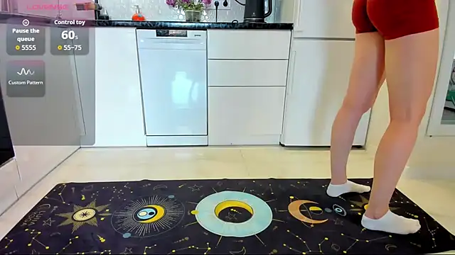 Snapshot of Katya_yoga chatting on 10-14-25, 06:14 Katya yoga online show from 10-14-25, 06:14