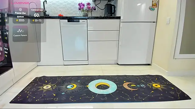 Snapshot of Katya_yoga chatting on 10-17-25, 06:16 Katya yoga online show from 10-17-25, 06:16