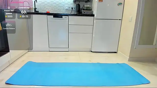 Snapshot of Katya_yoga chatting on 11-16-25, 05:35 Katya yoga online show from 11-16-25, 05:35