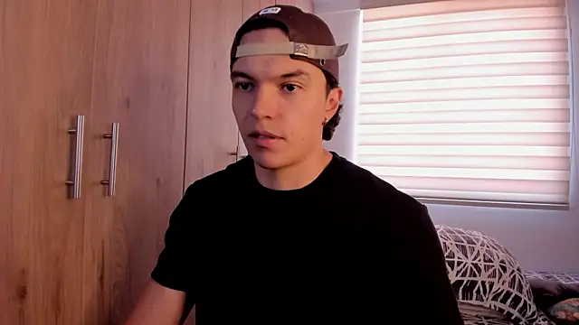 Mastrangelo xxx online show from 11-22-25, 07:57