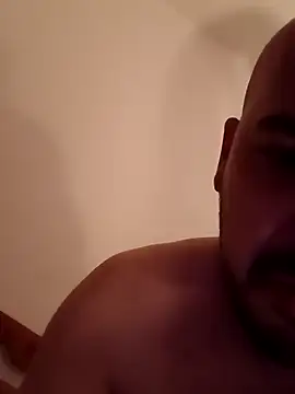 Snapshot of ginger_1_1 chatting on 12-14-25, 05:13 ginger 1 1 online show from 12-14-25, 05:13