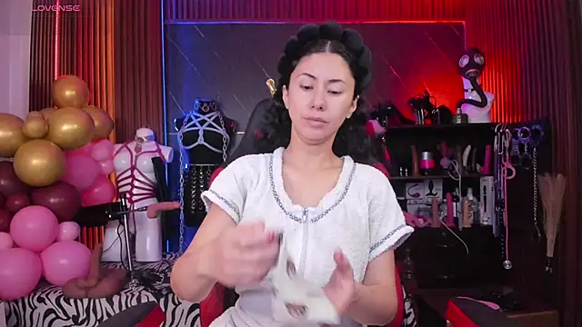 XiaQueen online show from 05-25-26, 11:38