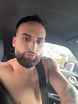 Bicho13132 online show from 04-20-26, 07:48