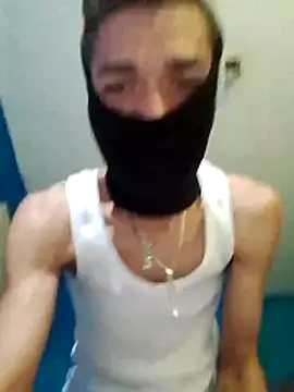 Snapshot of 1Dseralmora2 chatting on 11-13-25, 06:40 1Dseralmora2 online show from 11-13-25, 06:40