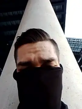 Snapshot of 1Dseralmora2 chatting on 11-14-25, 01:32 1Dseralmora2 online show from 11-14-25, 01:32