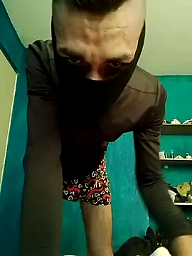 Snapshot of 1Dseralmora2 chatting on 11-30-25, 04:00 1Dseralmora2 online show from 11-30-25, 04:00