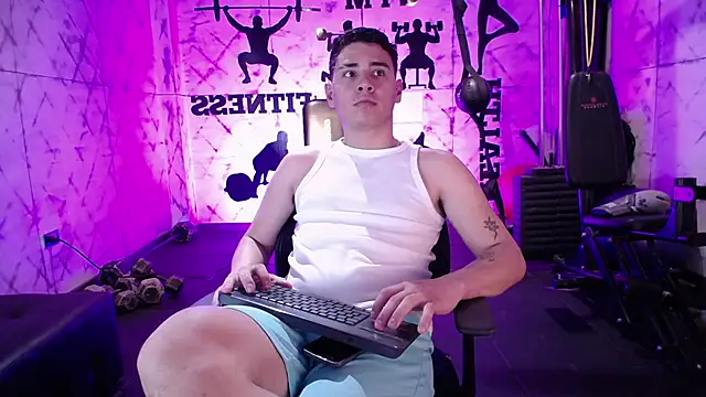 Snapshot of Gabriell_ramirez chatting on 10-06-25, 03:48 Gabriell ramirez online show from 10-06-25, 03:48