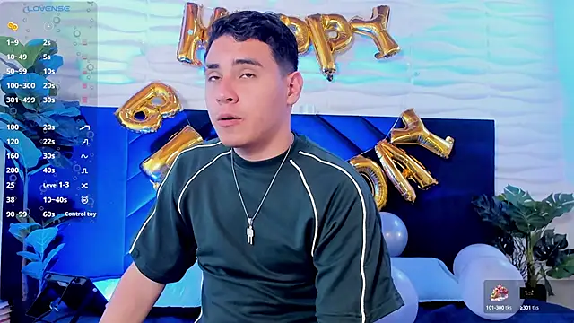 Snapshot of Gabriell_ramirez chatting on 10-11-25, 04:01 Gabriell ramirez online show from 10-11-25, 04:01