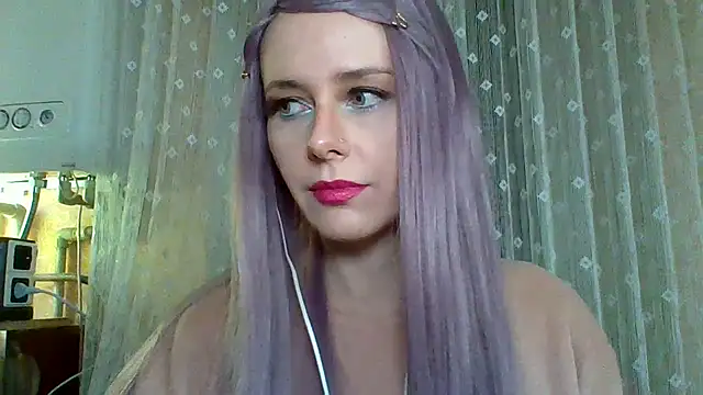 Snapshot of LuminousLady chatting on 02-13-25, 06:48 LuminousLady online show from 02-13-25, 06:48