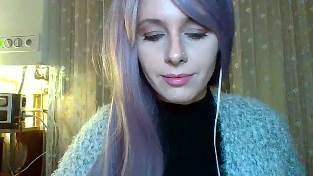 Snapshot of LuminousLady chatting on 02-17-25, 04:20 LuminousLady online show from 02-17-25, 04:20