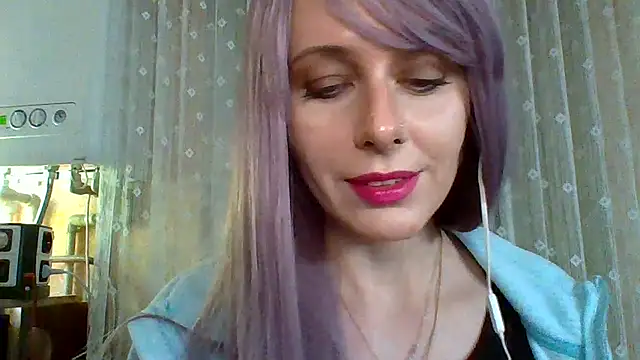 Snapshot of LuminousLady chatting on 02-17-25, 10:47 LuminousLady online show from 02-17-25, 10:47