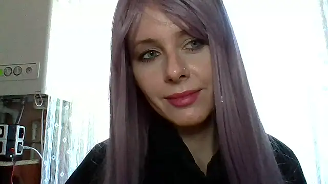 Snapshot of LuminousLady chatting on 02-18-25, 08:05 LuminousLady online show from 02-18-25, 08:05