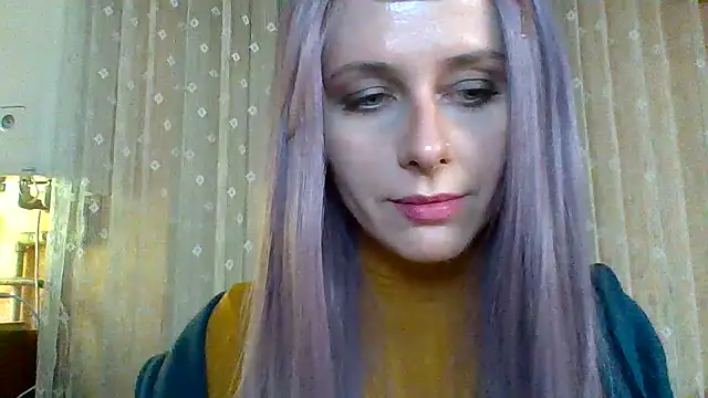 Snapshot of LuminousLady chatting on 02-18-25, 10:36 LuminousLady online show from 02-18-25, 10:36