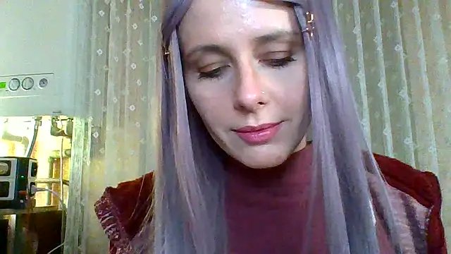 Snapshot of LuminousLady chatting on 02-19-25, 10:31 LuminousLady online show from 02-19-25, 10:31