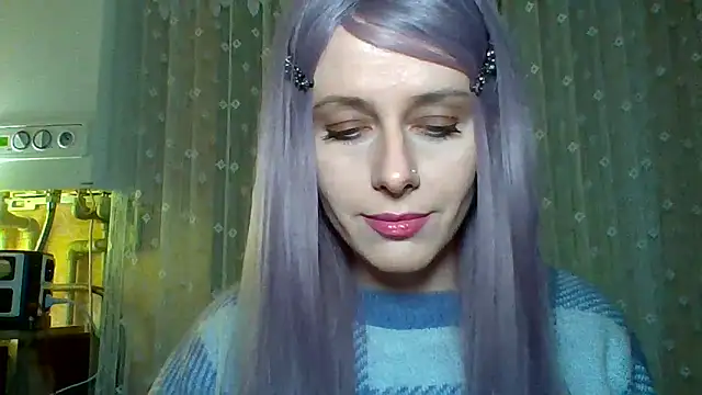 Snapshot of LuminousLady chatting on 02-20-25, 07:19 LuminousLady online show from 02-20-25, 07:19