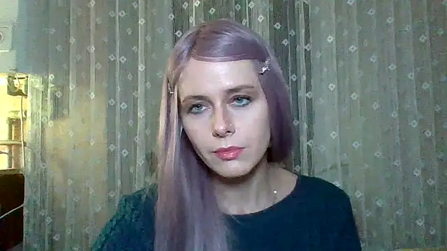 Snapshot of LuminousLady chatting on 02-28-25, 09:44 LuminousLady online show from 02-28-25, 09:44