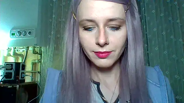 Snapshot of LuminousLady chatting on 03-09-25, 06:32 LuminousLady online show from 03-09-25, 06:32