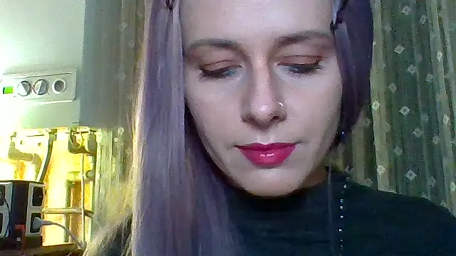 Snapshot of LuminousLady chatting on 03-10-25, 09:29 LuminousLady online show from 03-10-25, 09:29