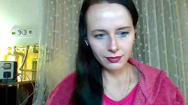 Snapshot of LuminousLady chatting on 03-17-25, 06:11 LuminousLady online show from 03-17-25, 06:11
