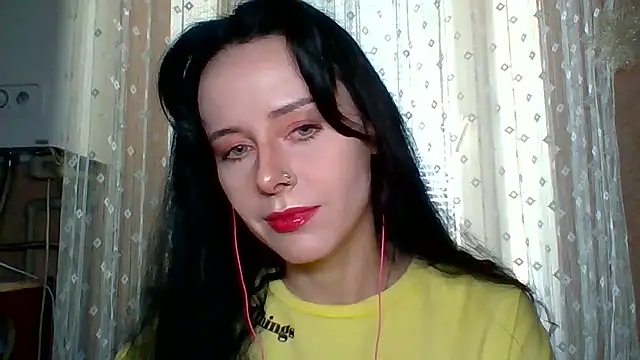 Snapshot of LuminousLady chatting on 09-14-25, 05:39 LuminousLady online show from 09-14-25, 05:39