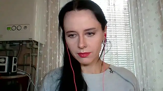 Snapshot of LuminousLady chatting on 10-03-25, 01:30 LuminousLady online show from 10-03-25, 01:30