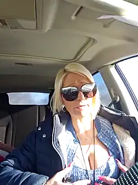 Snapshot of beautifulme23 chatting on 02-03-25, 03:06 beautifulme23 online show from 02-03-25, 03:06