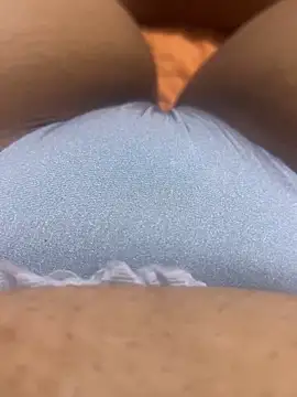 Snapshot of tunenarica22 chatting on 02-22-26, 11:25 tunenarica22 online show from 02-22-26, 11:25