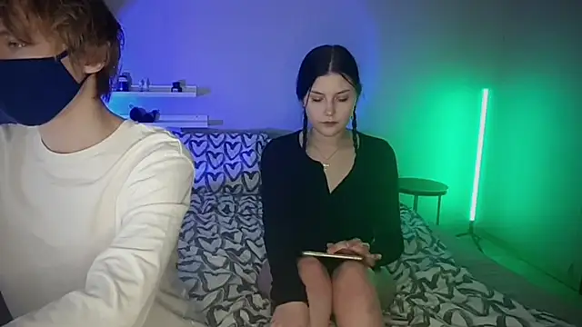 ParisKyoto online show from 02-21-25, 02:27